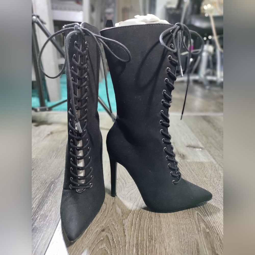 Liliana Women's Stiletto Boots size 5.5